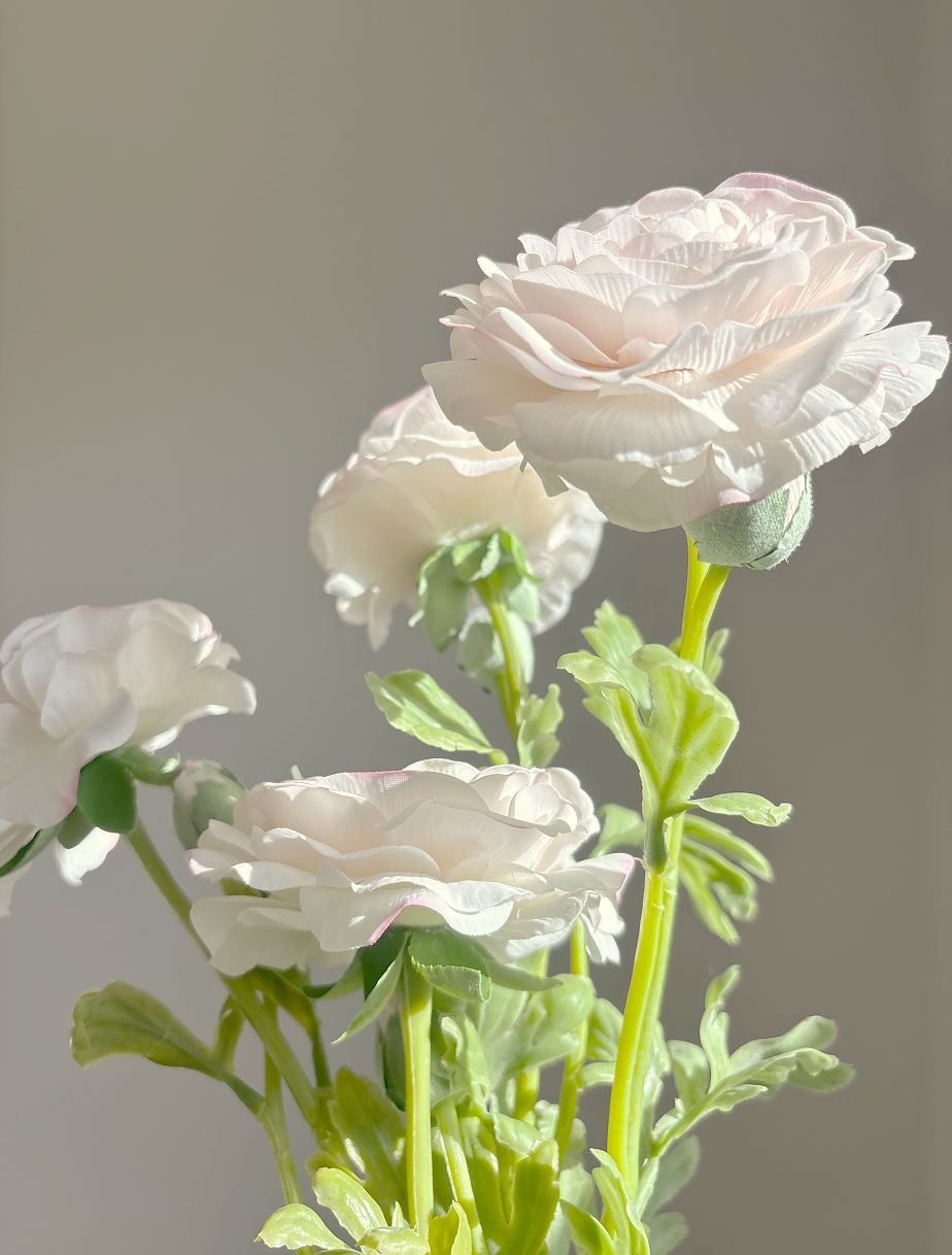 Real Touch Ranunculus Stem- Blush