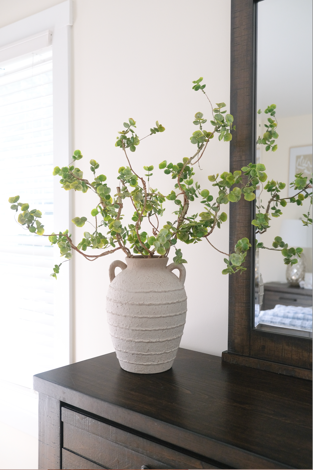 Real-Touch Eucalyptus x 3 - Vase Included