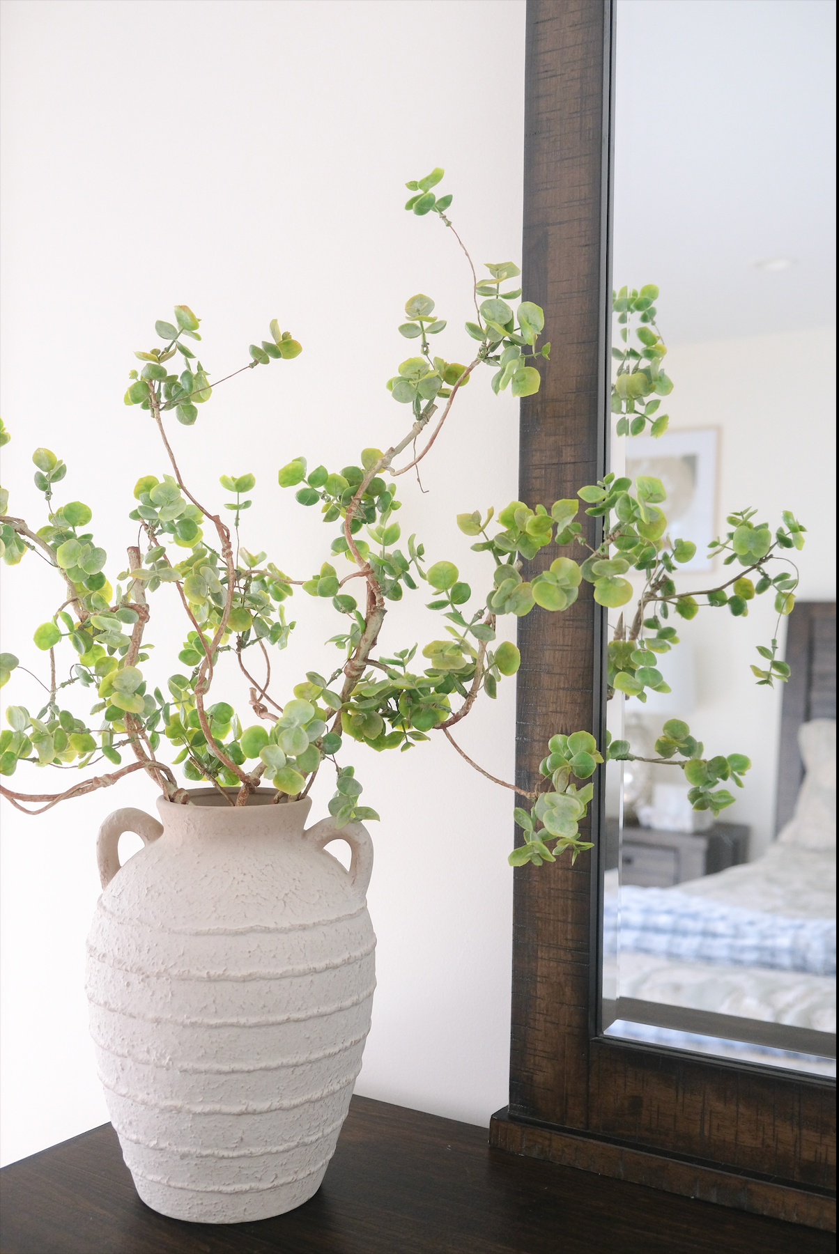 Real-Touch Eucalyptus x 3 - Vase Included