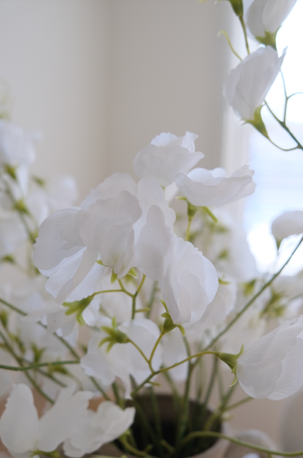 Real-Touch Sweet Pea Bundle x 9