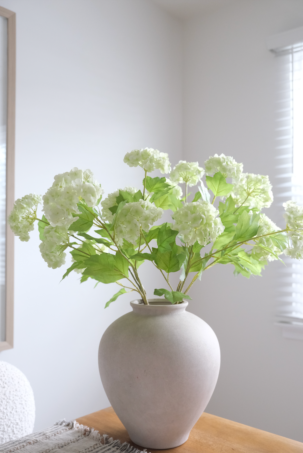 Real-Touch Snowball Hydrangea Bundle x 6