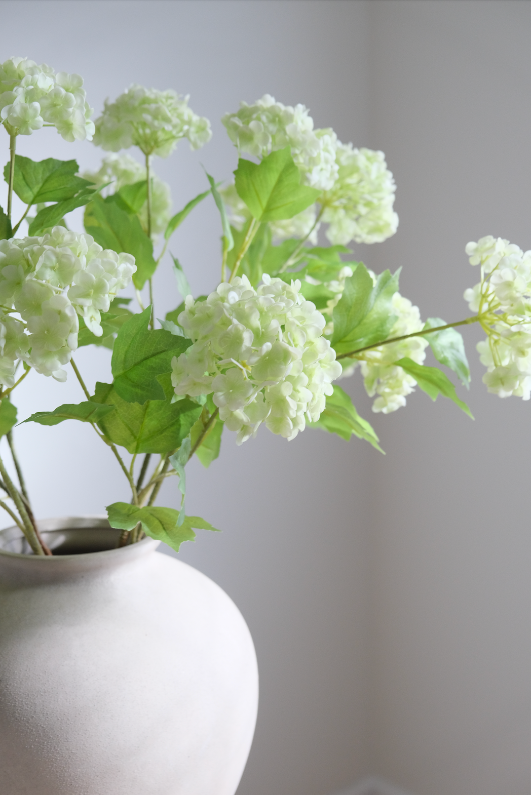 Real-Touch Snowball Hydrangea Bundle x 6