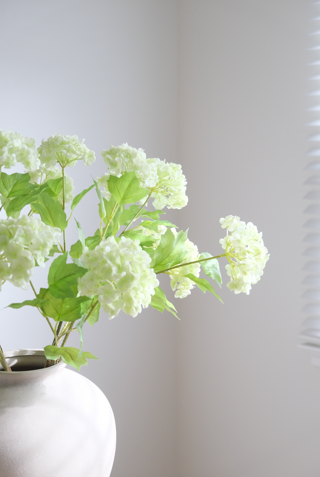 Real-Touch Snowball Hydrangea Bundle x 6